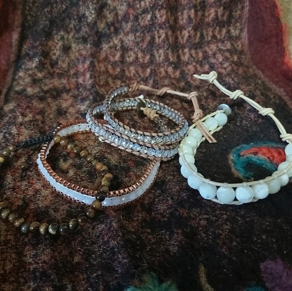 Bracelets - Picture 2 of 3